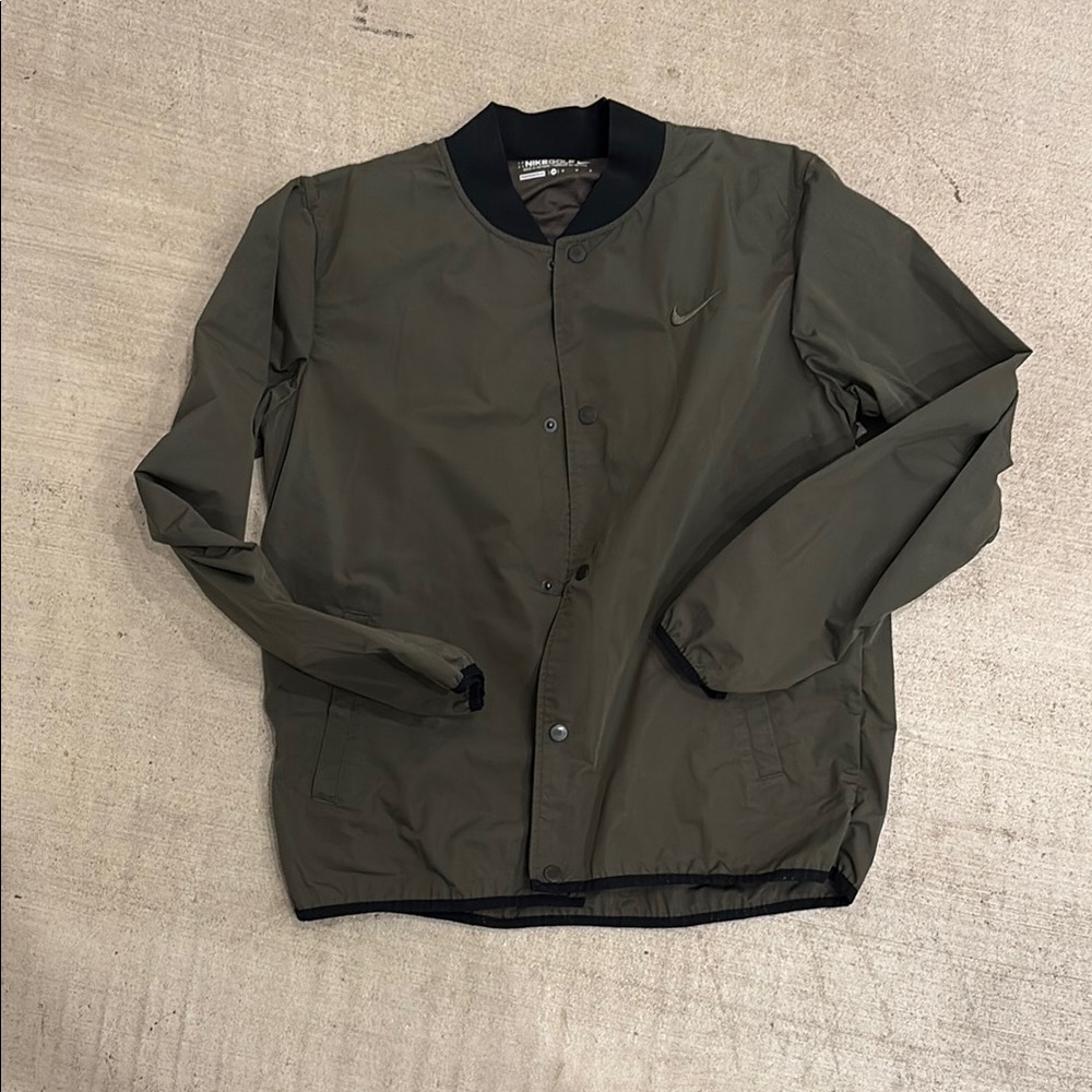 Nike Green Bomber Jacket with Relaxed Fit